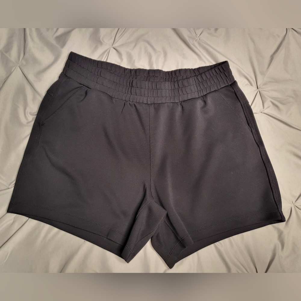 Mondetta Women's Black Athletic Shorts